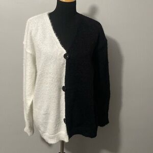 Half Black Half White Eyelash Faux Cardigan V-Neck Sweater NWOT